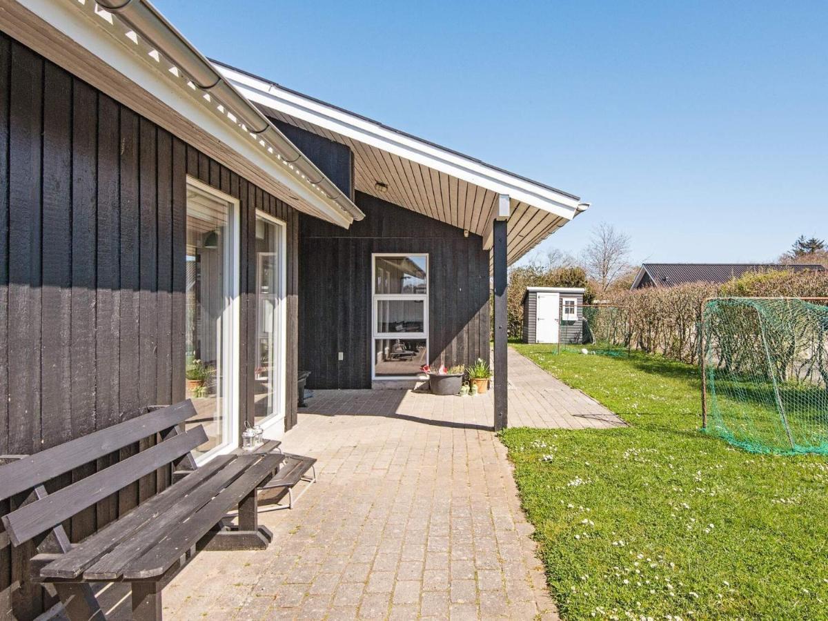 9 Person Holiday Home In Juelsminde Sonderby  Exterior foto